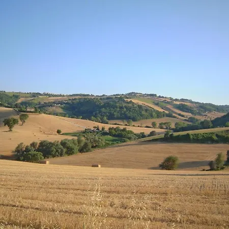 彭特罗萨农场酒店 * Morrovalle